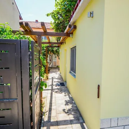 아파트 Grey&yellow *